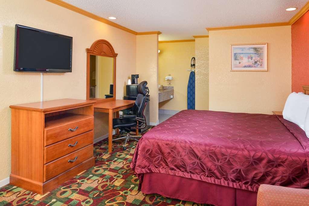 Americas Best Value Inn Buda Dış mekan fotoğraf
