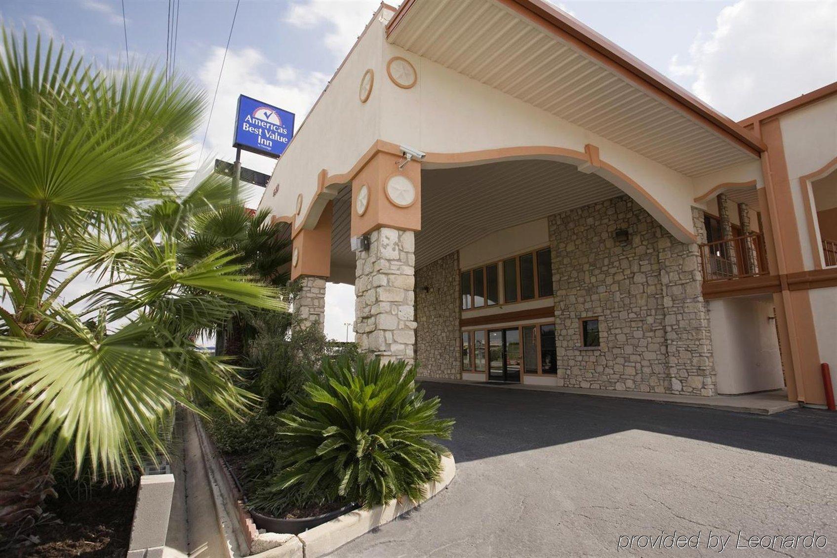 Americas Best Value Inn Buda Dış mekan fotoğraf