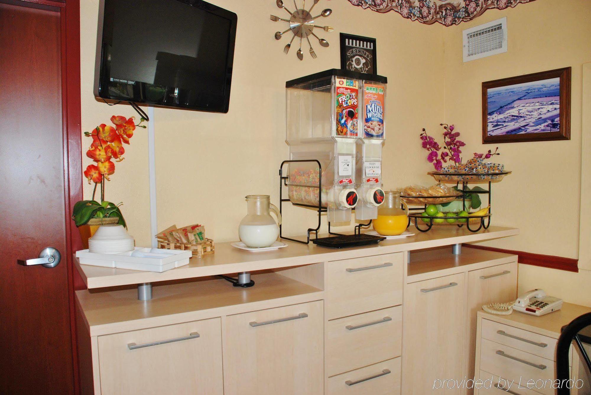 Americas Best Value Inn Buda Dış mekan fotoğraf